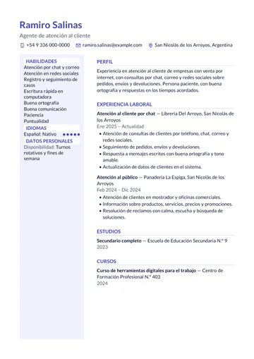 Ejemplo de CV de atención al cliente con poca experiencia, por chat y en un local, hecho con CV Amigo. Datos inventados.