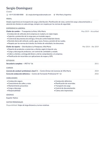 Ejemplo de CV de chofer de camión con experiencia y licencia profesional, hecho con CV Amigo. Datos inventados.