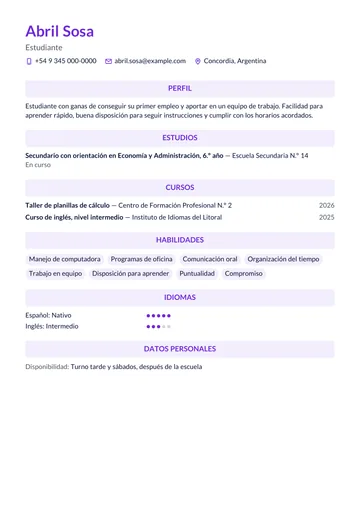 Ejemplo de CV de una estudiante de secundaria sin experiencia laboral, hecho con CV Amigo. Datos inventados.