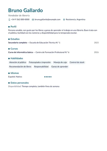 Ejemplo de CV simple sin experiencia, con diseño Inicio, estudios y un curso, hecho con CV Amigo. Datos inventados.